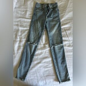 Women's Twenty-Seven ‘We The Free’ Distressed Blue Jeans size 27